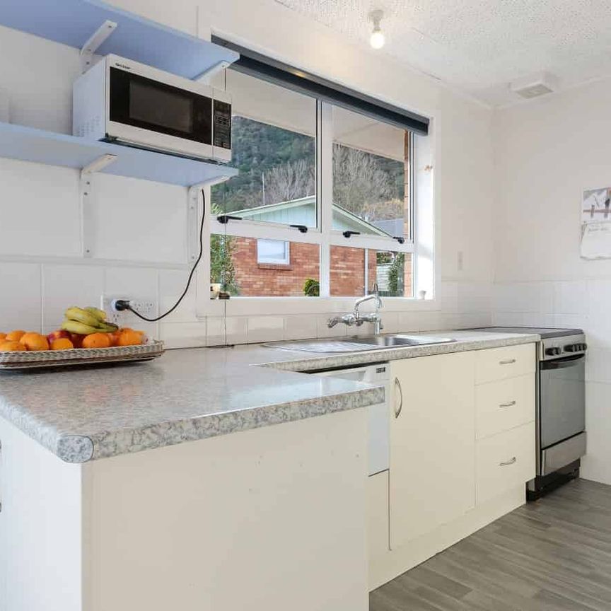 3 Bedroom Home with a View - Photo 1