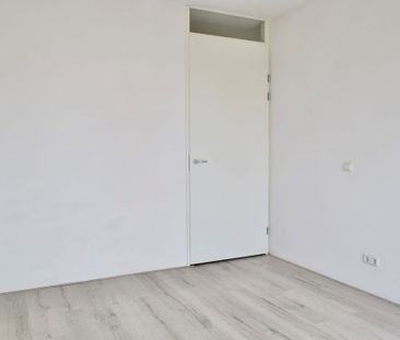 Appartement te huur: Nida Senffstraat 75 1095 MX Amsterdam - Photo 4