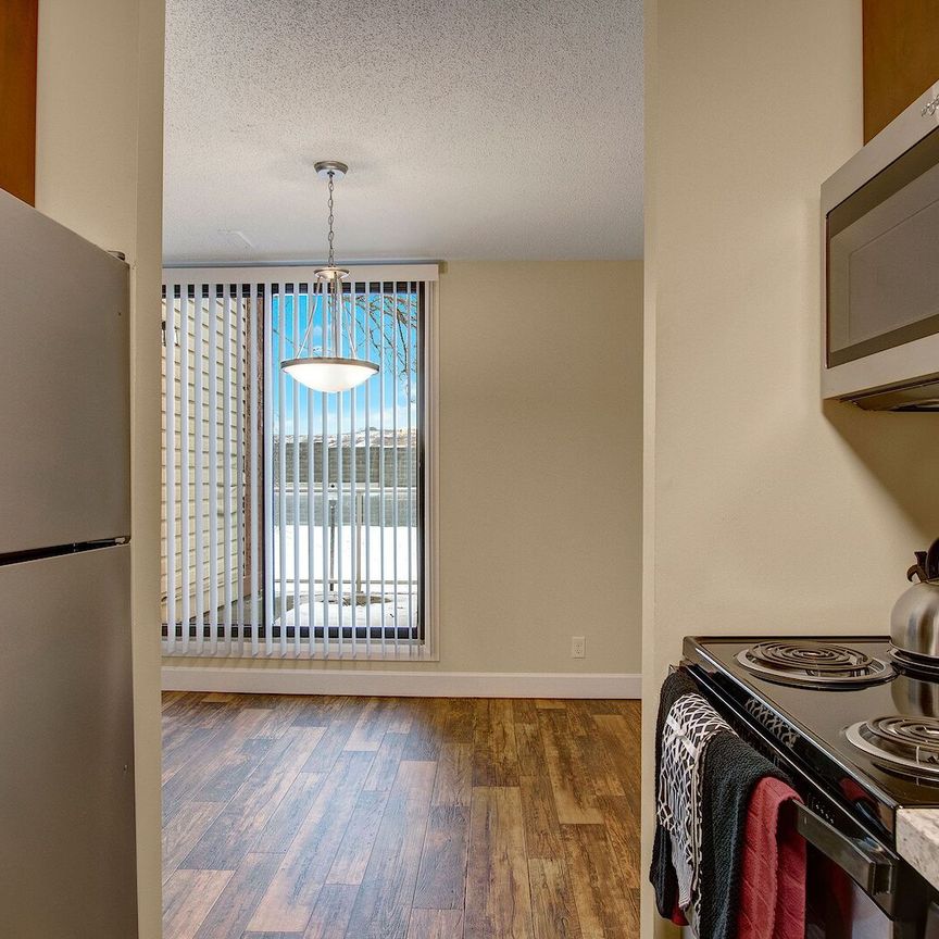 3600 Brenner Dr. NW, Calgary - Photo 1