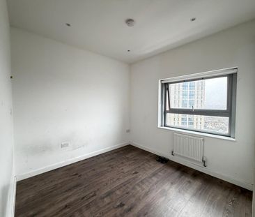 1 Bed Flat, City House, CR0 - Photo 2