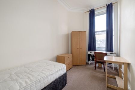 5 bedroom flat to rent - Photo 3
