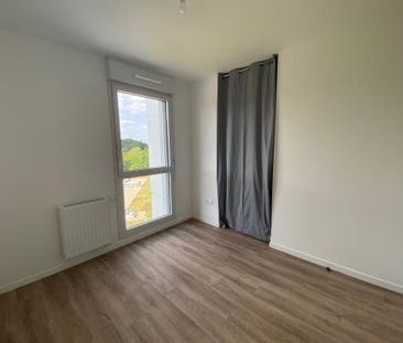 Location Appartement 4 pièces 83m² ST HERBLAIN 44800 - Photo 4