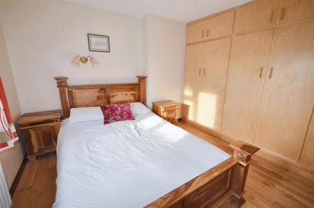 3 bedroom cottage to rent - Photo 2