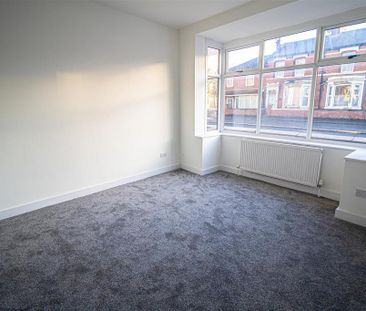 3 bedroom end of terrace house to rent - Photo 4
