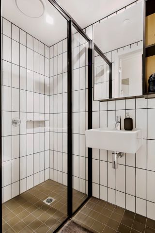 Premium Single Bedroom – 6 share - Photo 5