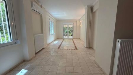 Διαμέρισμα για ενοικίαση Τροκαντερό (Παλαιό Φάληρο) - Photo 2