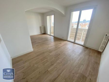 Location Appartement 3 pièces 69m² TOULON 83000 - Photo 2