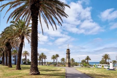 Thinking of selling? Contact our agent - Photo 5