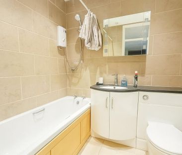 2 bedroom maisonette to rent - Photo 4