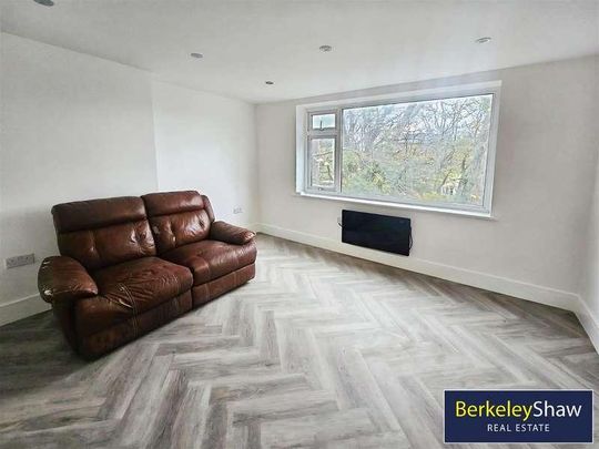 Park Terrace, Liverpool, L22 - Photo 1