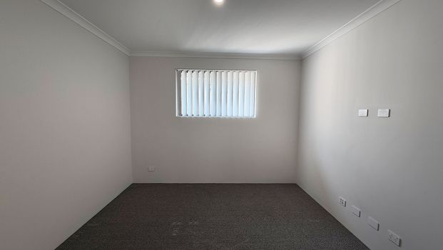 Near New Luxury 4x2 Home&excl; - Photo 1
