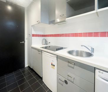110/24 Barkly Place, Carlton VIC 3053 - Photo 3