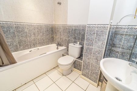 2 bedroom apartment to rent - Photo 5