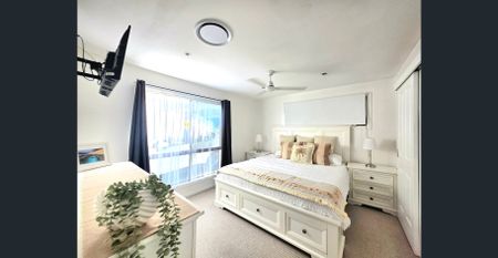 Stunning renovated property in quiet cul-de-sac - Photo 4