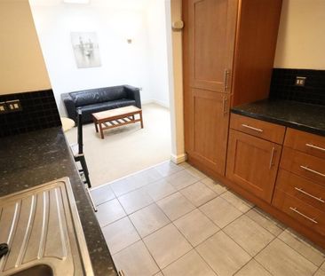 1 BED Apartment To rent - Photo 5