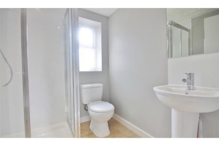 7 bedroom semi-detached house to rent - Photo 2