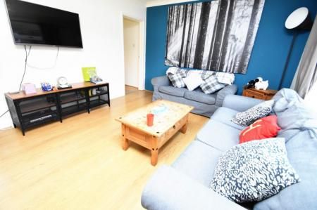 Newton Drive, Durham - Photo 1