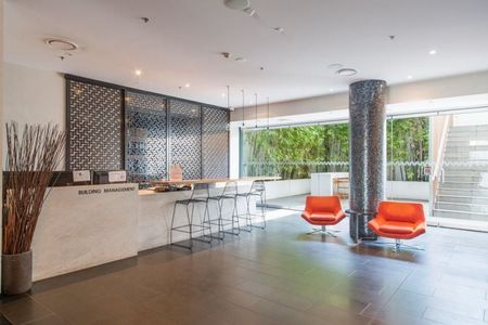 Elevated Living in the Heart of South Yarra - Photo 4