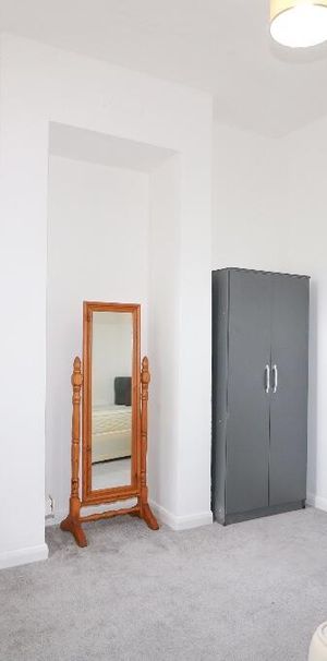 1 bedroom semi-detached house to rent - Photo 1