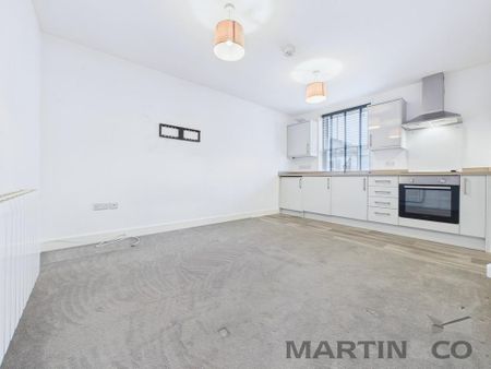 1 bedroom flat to rent - Photo 2