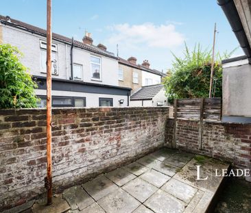 3 bedroom house to rent Goodwood Road, Southsea, PO5 - Photo 6