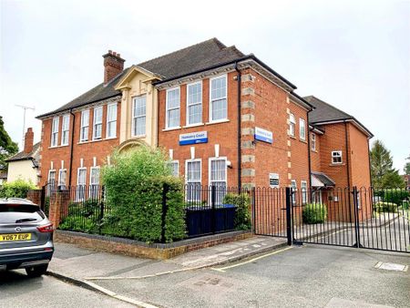 2 bedroom flat to rent - Photo 2