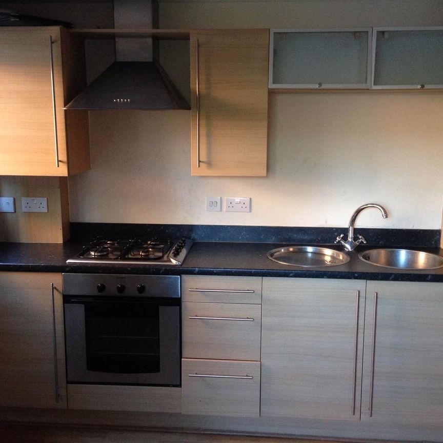 3 Moore, Woodlands Village, Sandal - Photo 2