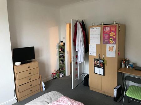 5 bedroom terraced house to rent - Photo 3