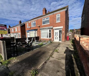 3 bedroom semi-detached house to rent - Photo 1