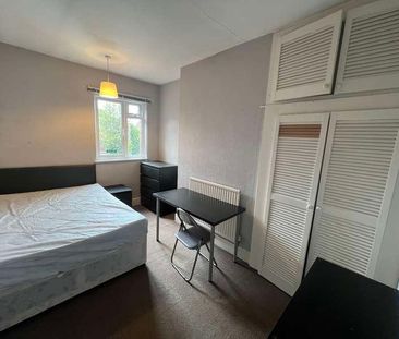 Livingstone Road, SO14 - Photo 3