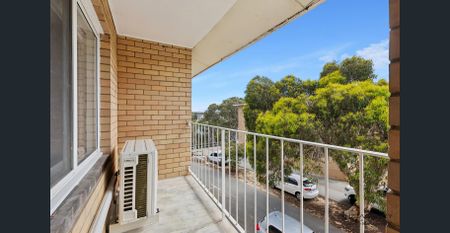 Modern Furnished One Bedroom Apartment in the Heart of Rivervale - Perfect for a Cozy Lifestyle! - Photo 4