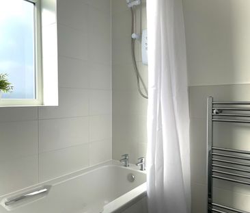 4 Bed Semi-Detached House, Finchley Road, M14 - Photo 4