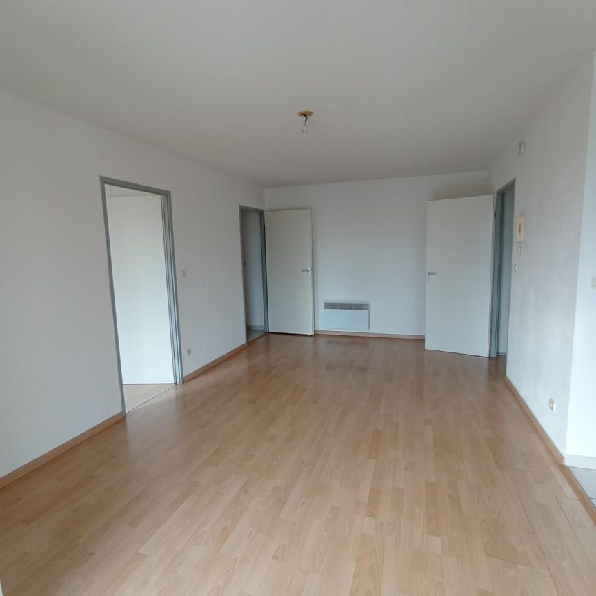 Location Appartement 3 pièces 48m² GRAULHET 81300 - Photo 1