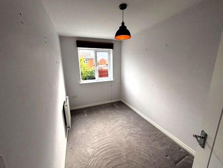 3 bedroom detached house to rent - Photo 2