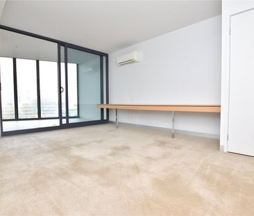 704W/565 Flinders Street - Photo 1