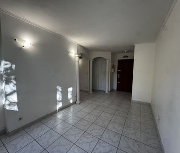 Location Appartement 1 pièce 33m² CARNOUX EN PROVENCE 13470 - Photo 5
