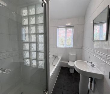 2 bedroom terraced house to rent - Photo 4