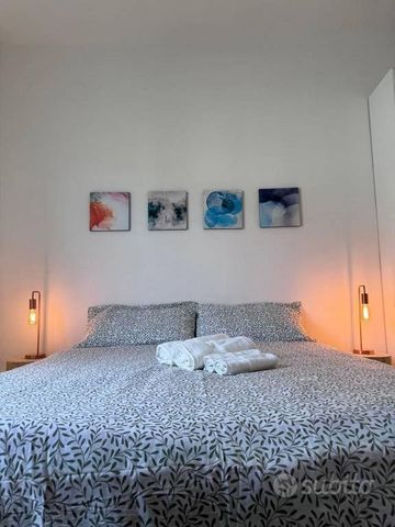 Luminoso Appartamento con balcone - Photo 2