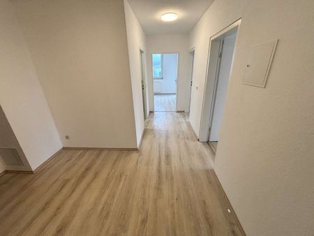 KL - Uni-Wohngebiet, 2 ZKB, Balkon, Einbauküche "WG-geeignet" - Photo 5