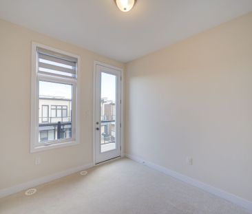 For Lease - 3073 Welsman Gardens, Oakville, Ontario - Photo 6