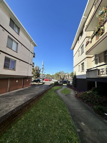 Renovated Apartment in the heart of Auburn!!! - Photo 3