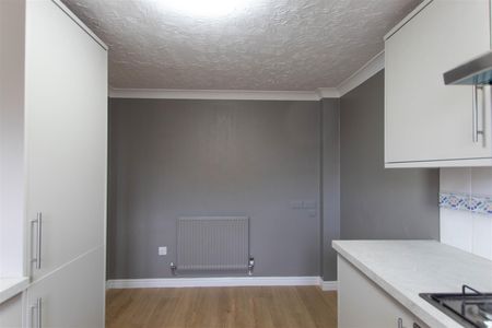 Lowry Close, Haverhill - Photo 5