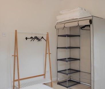 Room 2, 28 Rutherglen Street, Belfast, BT13 3LS - Photo 5