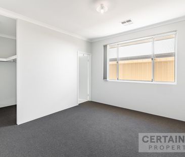 Modern Family Home in Two Rocks with great Comfort & Style! - Photo 6