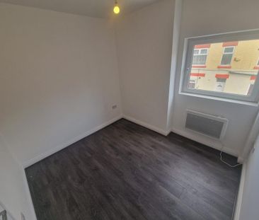 4 bedroom terraced house to rent - Photo 2