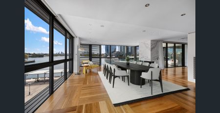 Harbourfront luxury living at Sydney Wharf - Photo 2