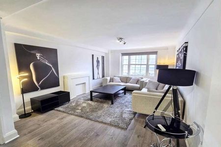 Ivor Court, Gloucester Place, Marylebone, London, NW1 - Photo 2