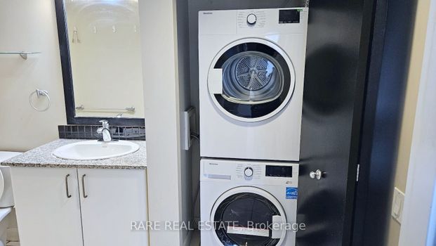 For Lease - 33 Sheppard Avenue Unit# 1112, Toronto, Ontario - Photo 1