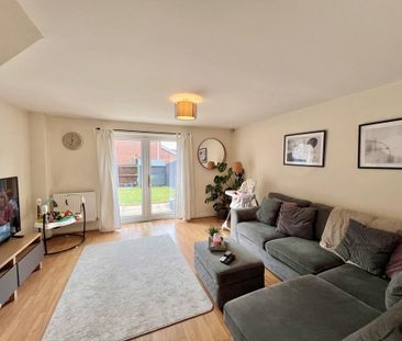 2 bedroom terraced house to rent - Photo 1