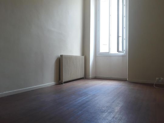 Location Appartement 2 pièces 43m² BORDEAUX 33000 - Photo 1